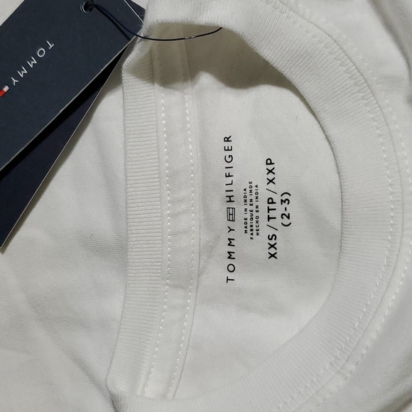 NEW Tommy Hilfiger boys strip round neck pocket tee shirt size XXS (2-3) - Picture 6 of 6